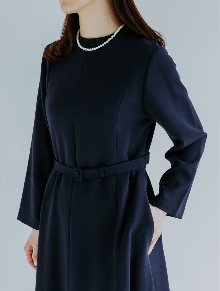 〈デミルクス ビームス〉のワンピース