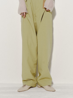 Ray BEAMS Spring & Summer 2021 Season Styling vol.2 Cozy & Chic, Conjunction And The New Age Strollers RB_April_Look No.2 Aki Furuie
			VillD Director&Designer 163(cm)