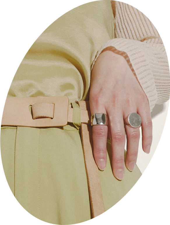 Ray BEAMS Spring & Summer 2021 Season Styling vol.2 Cozy & Chic, Conjunction And The New Age Strollers RB_April_Look No.2 Aki Furuie
			VillD Director&Designer 163(cm)