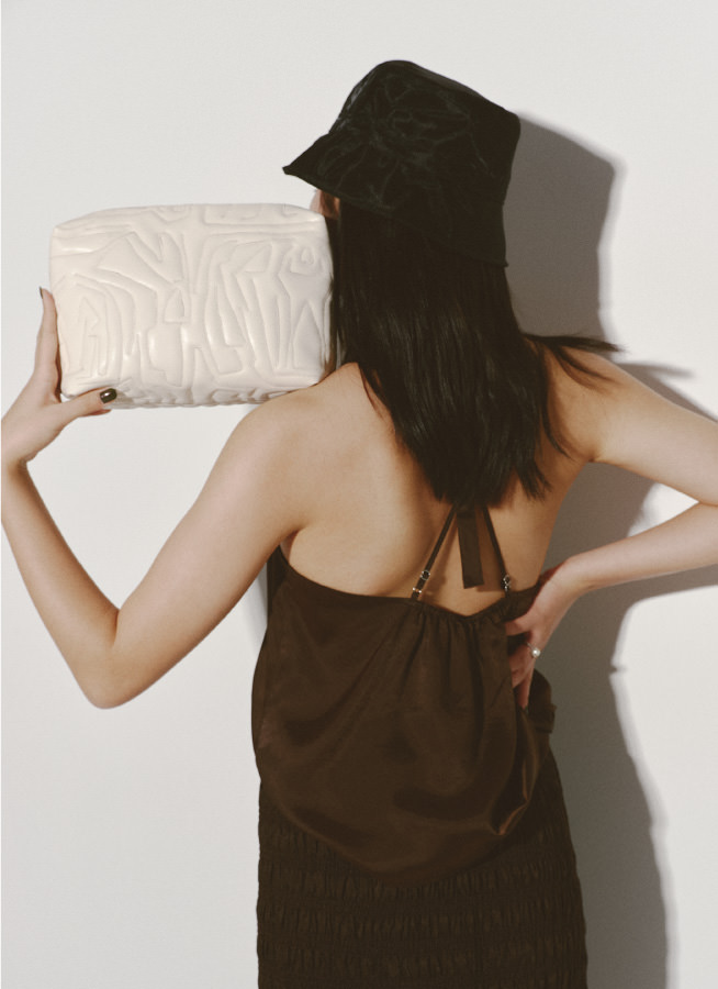 Ray BEAMS Spring & Summer 2021 Season Styling vol.2 Cozy & Chic, Conjunction And The New Age Strollers RB_April_Look No.1 Ichie
			Model 170(cm)