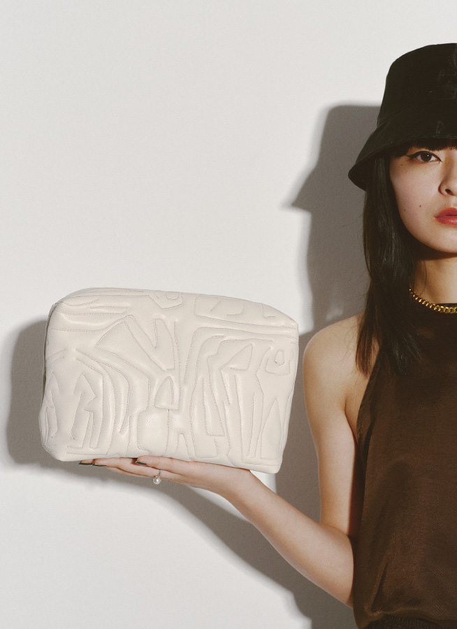 Ray BEAMS Spring & Summer 2021 Season Styling vol.2 Cozy & Chic, Conjunction And The New Age Strollers RB_April_Look No.1 Ichie
			Model 170(cm)