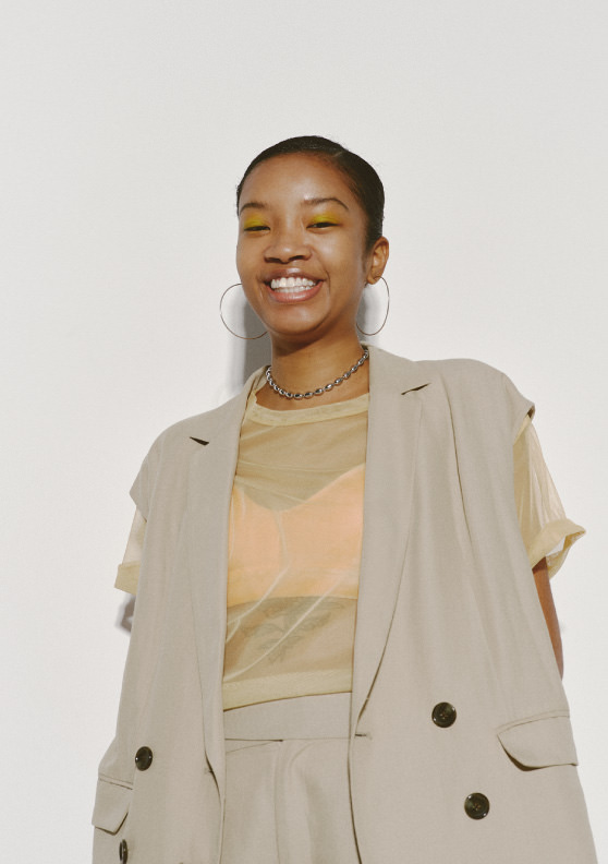 Ray BEAMS Spring & Summer 2021 Season Styling vol.2 Cozy & Chic, Conjunction And The New Age Strollers RB_April_Look No.4 Leiya Salis
			Producer , Tatoo Artist 172(cm)