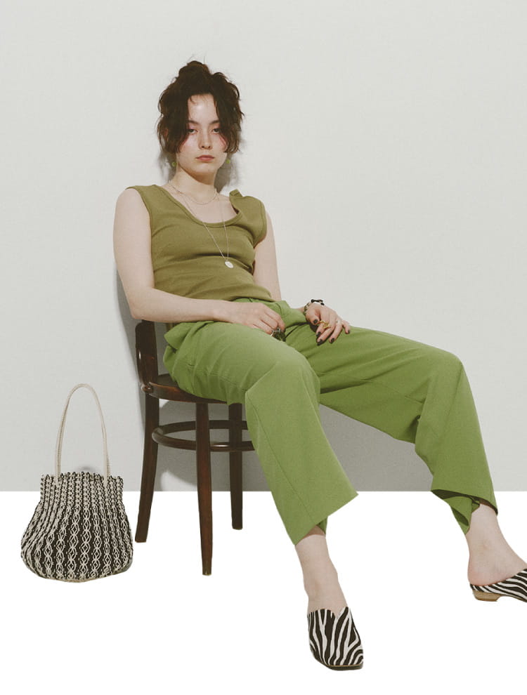 Ray BEAMS Spring & Summer 2021 Season Styling vol.3 Cozy & Chic, Conjunction And The New Age Strollers RB_May_Look No.1 Miiya Kudo
			Model 171(cm)