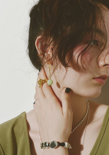 Ray BEAMS Spring & Summer 2021 Season Styling vol.3 Cozy & Chic, Conjunction And The New Age Strollers RB_May_Look No.1 Miiya Kudo
			Model 171(cm)