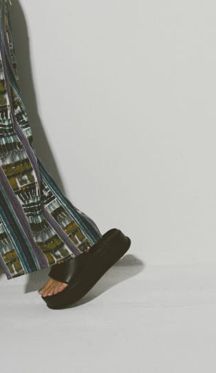 Ray BEAMS Spring & Summer 2021 Season Styling vol.3 Cozy & Chic, Conjunction And The New Age Strollers RB_May_Look No.2 Yu Fukushima
Food Service 163(cm)