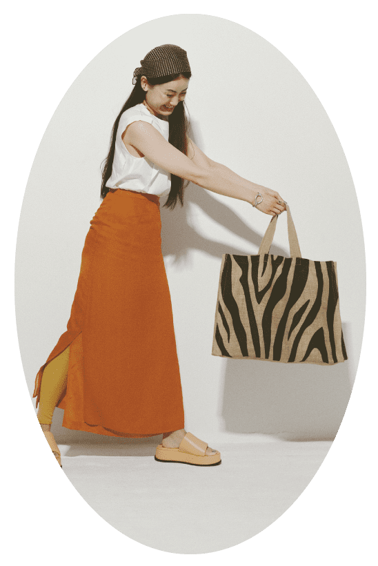 Ray BEAMS Spring & Summer 2021 Season Styling vol.3 Cozy & Chic, Conjunction And The New Age Strollers RB_May_Look No.5 Fukumi Tate
			BEAMS Shinmarunouchi Shop Staff 168(cm)