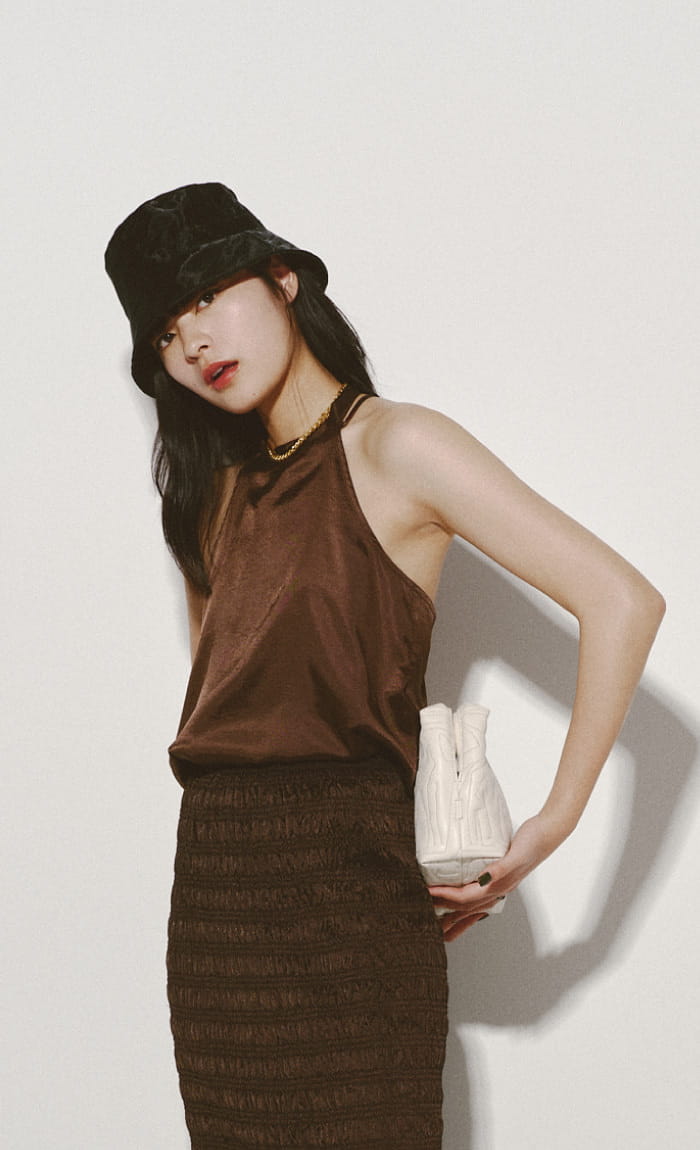 Ray BEAMS Spring & Summer 2021 Season Styling vol.2 Cozy & Chic, Conjunction And The New Age Strollers RB_March_Look No.1 Ichie
Model 170(cm)