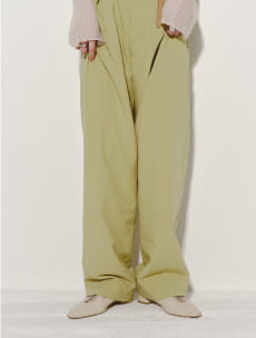 Ray BEAMS Spring & Summer 2021 Season Styling vol.2 Cozy & Chic, Conjunction And The New Age Strollers RB_March_Look No.2 Aki Furuie
VillD Director&Designer 163(cm)