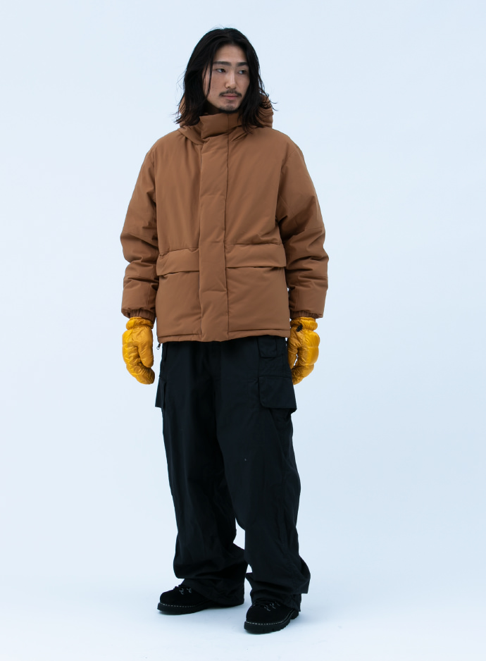 750フィルパワーのリバーシブルダウンジャケット | BEAMSの百名品
