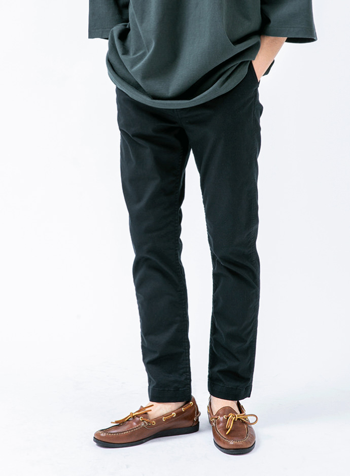 ストレッチテーパードのチノパンツ | BEAMSの百名品 | BEAMS BEST 100