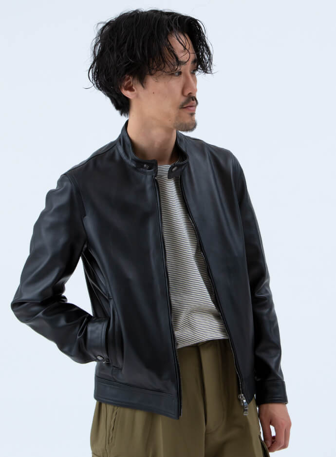 エンメティ〉の別注ラムスキンシングルライダースジャケット | BEAMSの