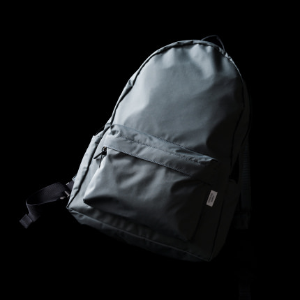 スタンダードサプライ〉の別注デイリーデイパック | BEAMSの百名品