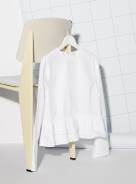 〈エッフェビームス〉のブラウス