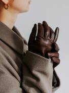 〈ジリオ フィオレンティーノ〉のグローブ