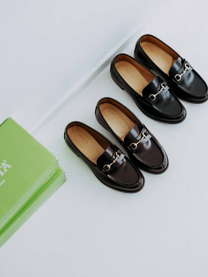 〈HARUTA × B:MING by BEAMS〉の別注ローファー