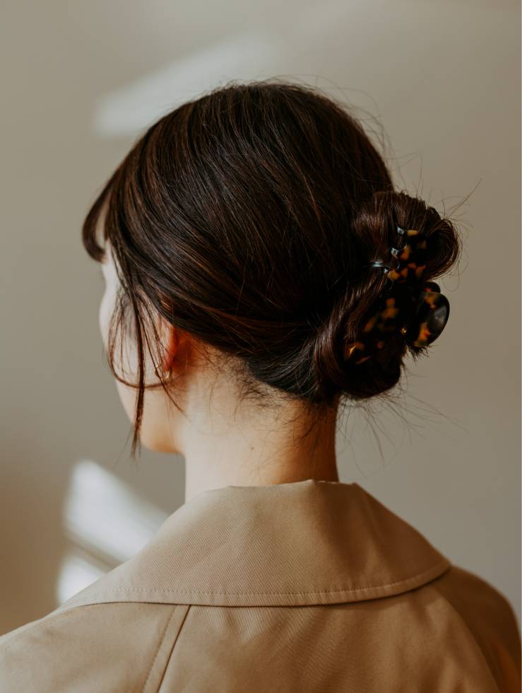 〈アレクサンドル ドゥ パリ〉のヘアクリップ