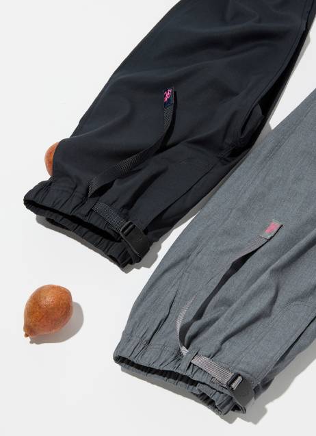 〈Gramicci × BEAMS BOY〉のギャバ テーパードパンツ