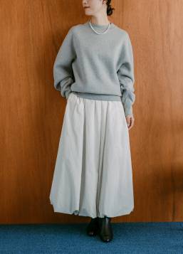 〈デミルクス ビームス〉のバルーンスカート