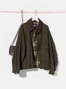 〈バブアー〉の別注ジャケット