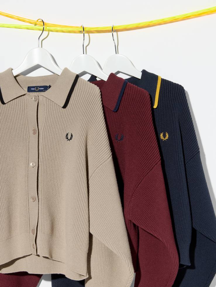 〈フレッドペリー〉の別注カーディガン