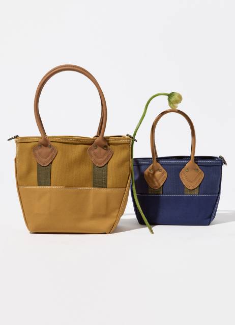 〈エル・エル・ビーン〉の別注トートバッグ