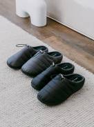 〈スブ〉の別注サンダル