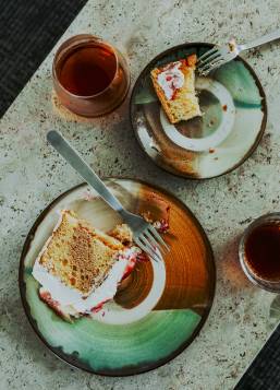 〈坂本浩二窯〉の別注7寸皿、5寸皿