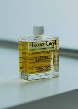 〈レオノール グレユ〉のヘアオイル