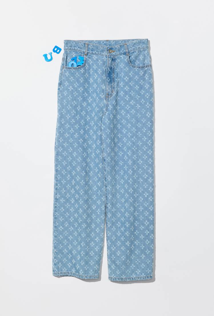 〈レイ ビームス〉のジャカードデニムパンツ