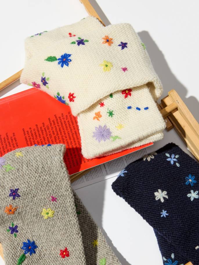 〈ビームス ボーイ〉のマフラー