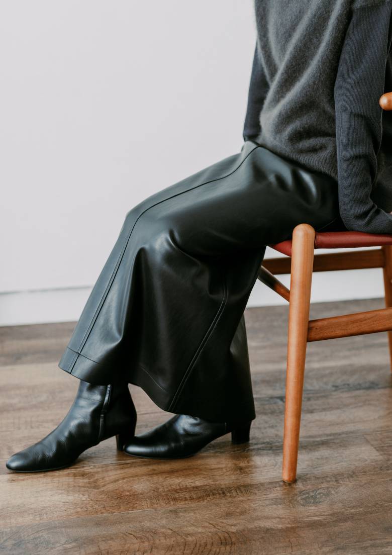 〈デミルクス ビームス〉のスカート