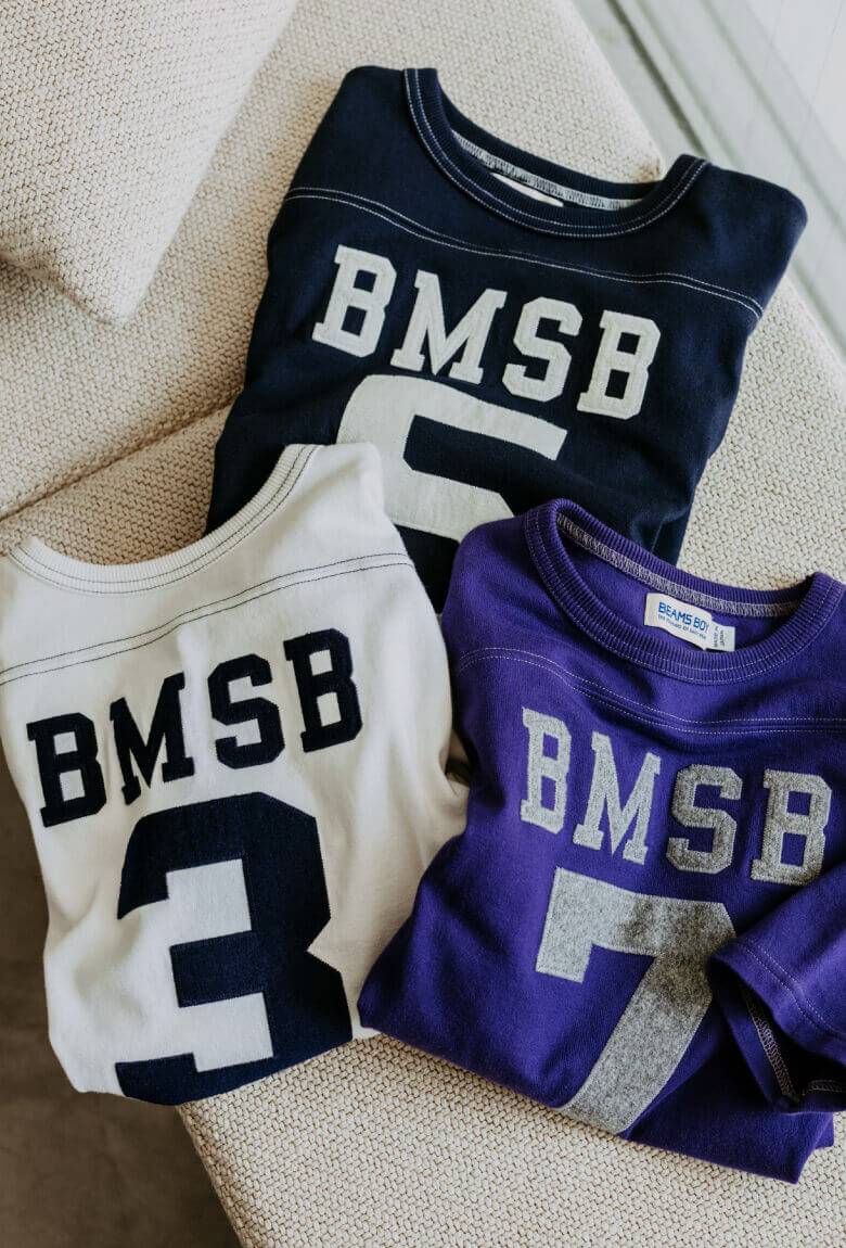 〈ビームス ボーイ〉のフットボールTシャツ