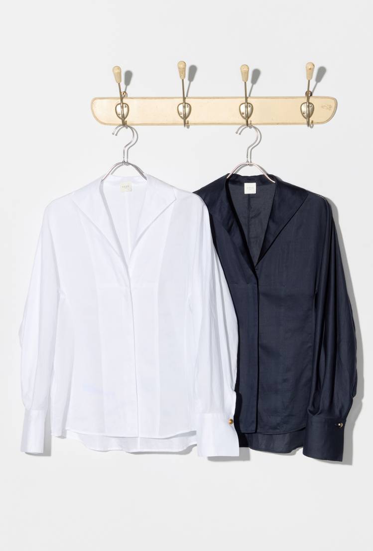 〈エッフェ ビームス〉のシャツ