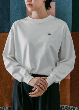 〈ラコステ〉の別注ロングスリーブシャツ