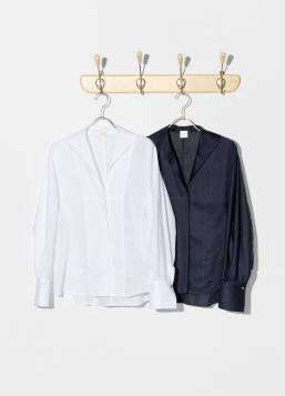 〈エッフェ ビームス〉のシャツ