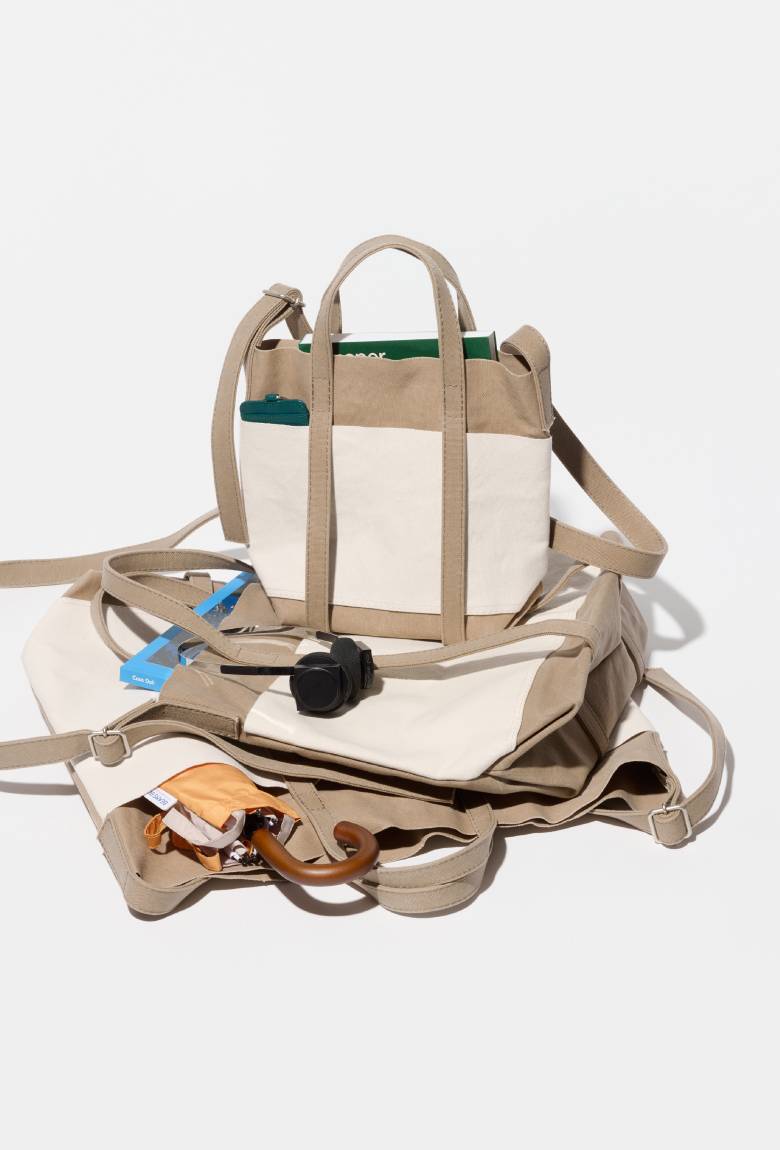 〈AMIACALVA for Pilgrim Surf＋Supply〉のトートバッグ