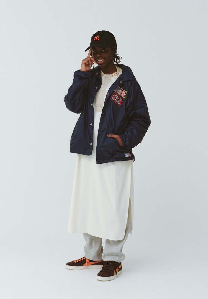 Young Boy Chain Print Striped Trim Bomber Jacket & Sweatpants