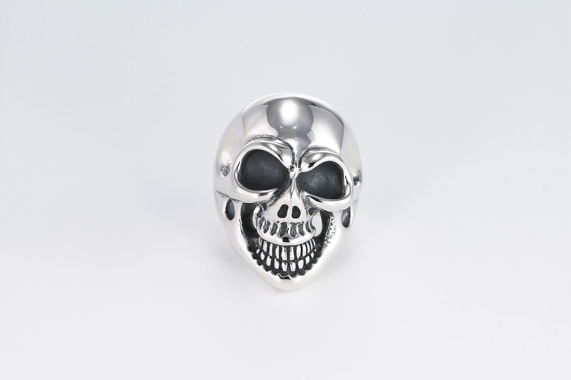 R408 Master Skull Ring (Medium) | PRODUCT | ビルウォールレザー