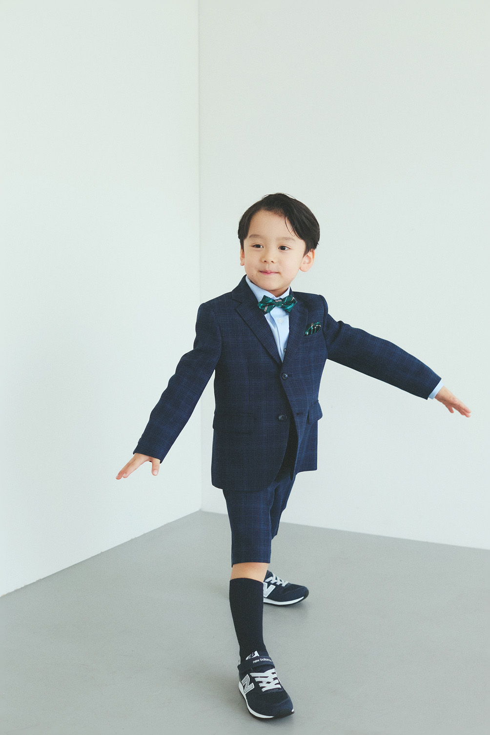 12000から値下げ　beams mini の入学式用ワンピースとボレロセット 12000から値下げ beams mini の入学式用ワンピースとボレロ