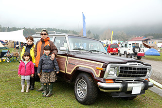 JEEP GRAND WAGONEER