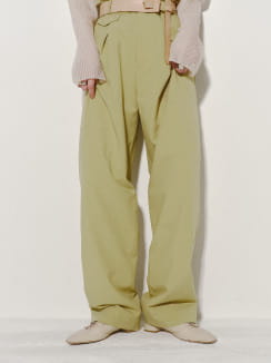 Ray BEAMS Spring & Summer 2021 Season Styling vol.2 Cozy & Chic, Conjunction And The New Age Strollers RB_March_Look No.2 Aki Furuie
			VillD Director&Designer 163(cm)